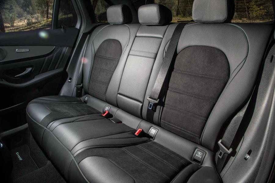 Интерьер Mercedes-AMG GLC63 4Matic+ (X253) 2018 года  (NA) (фото 37 из 47)